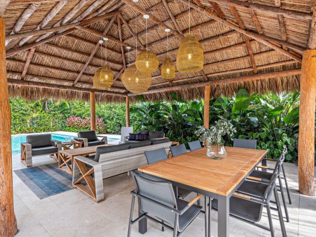 Home for rent at 135 Churchill Road - photo 6290511