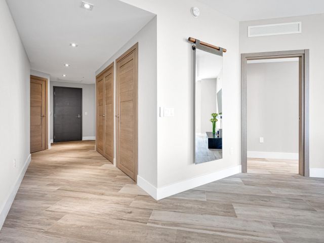 Apartment for sale  Unit #1702 - photo 6140313