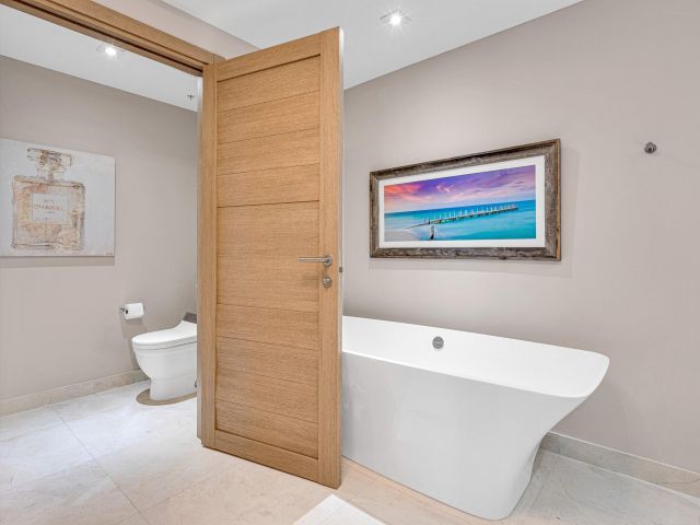 Apartment for sale  Unit #1702 - photo 6140314