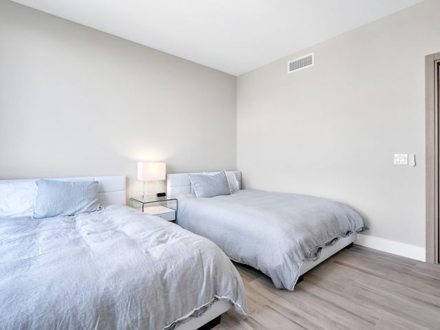 Apartment for sale  Unit #1702 - photo 6140325