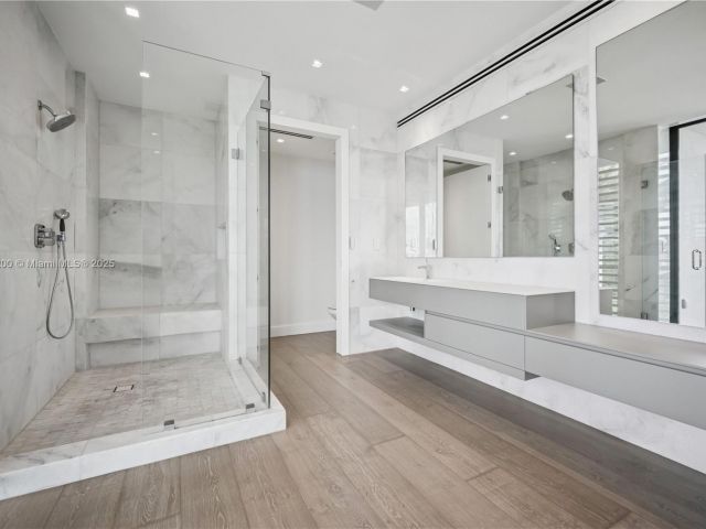 Home for sale at 420 N Hibiscus Dr - photo 6139415