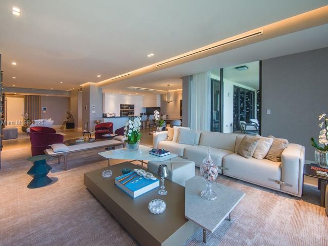 Apartment for sale  Unit # - photo 6141425