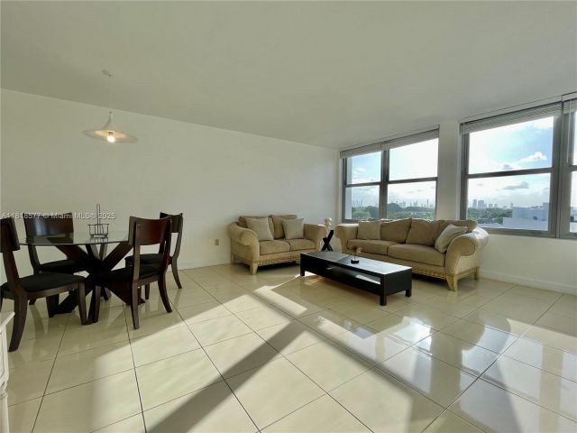 Apartment for sale  Unit #810 - photo 6140635