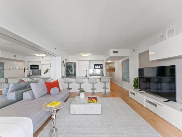 Apartment for rent  Unit #3005 - photo 6139458