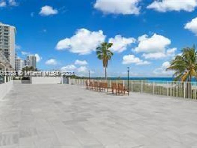 Apartment for rent  Unit #1210 - photo 6142854