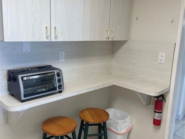 Apartment for rent  Unit #1210 - photo 6142858