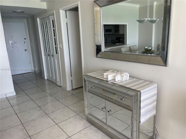 Apartment for rent  Unit #1210 - photo 6142864