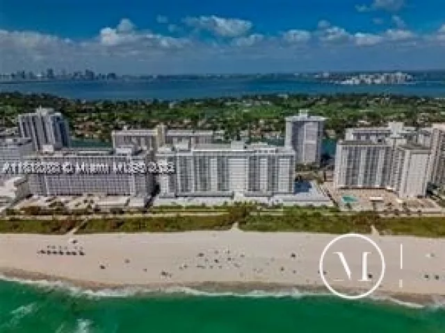 1-bedroom condo for rent in Miami Beach - 5601 Collins 1210 - MondialRealty