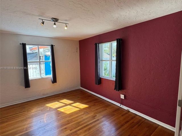 Home for rent at 1247 Alton Rd - photo 6146949