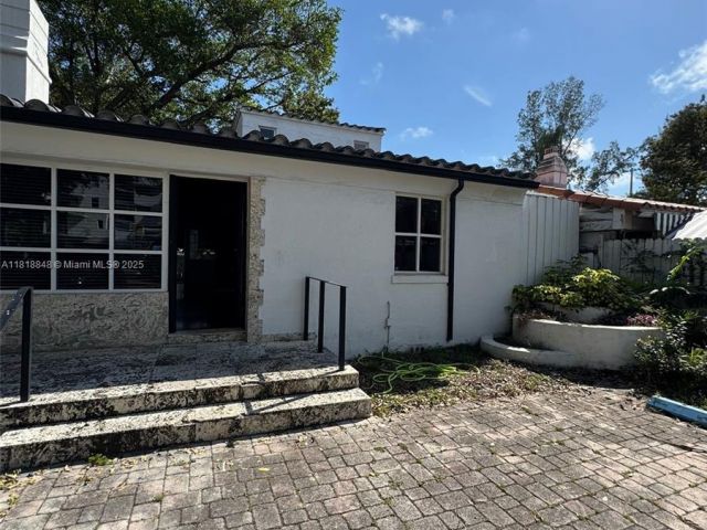 Home for rent at 1247 Alton Rd - photo 6146961