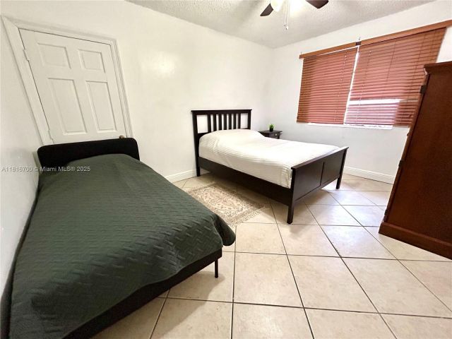 Home for rent at 5726 SW 20th St - photo 6156419