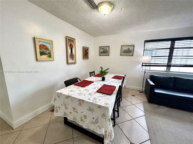 Home for rent at 5726 SW 20th St - photo 6156422