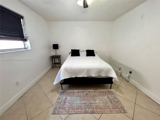 Home for rent at 5726 SW 20th St - photo 6156423