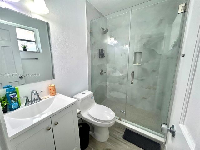 Home for rent at 5726 SW 20th St - photo 6156428