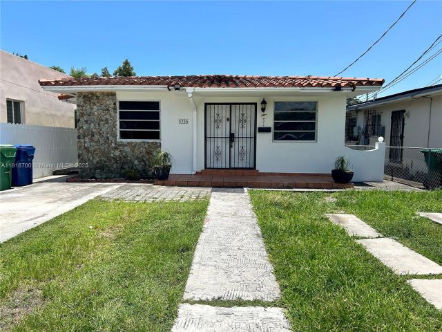 Home for rent at 5726 SW 20th St - photo 6156430
