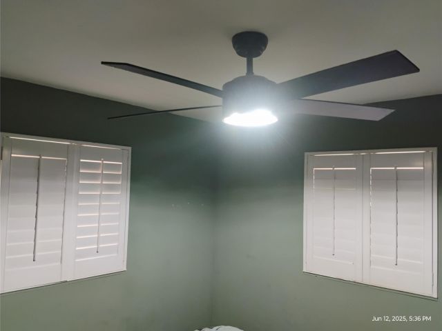 Home for sale at 1051 SW 31st St - photo 6165853