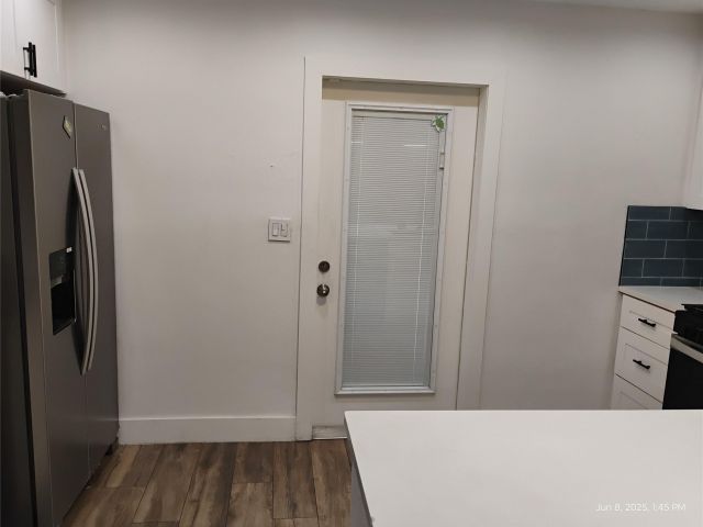 Home for sale at 1051 SW 31st St - photo 6165870