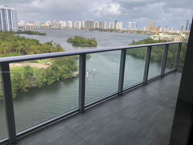 Apartment for sale  Unit #1005 - photo 6171290