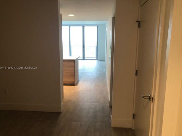 Apartment for sale  Unit #1005 - photo 6171294