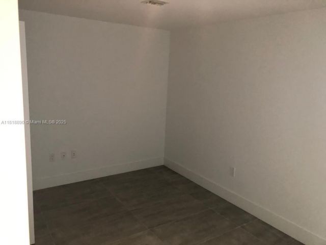 Apartment for sale  Unit #1005 - photo 7435906