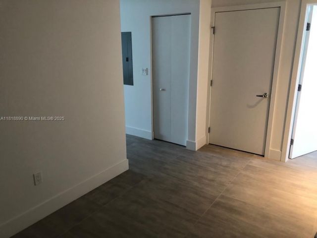 Apartment for sale  Unit #1005 - photo 7435909