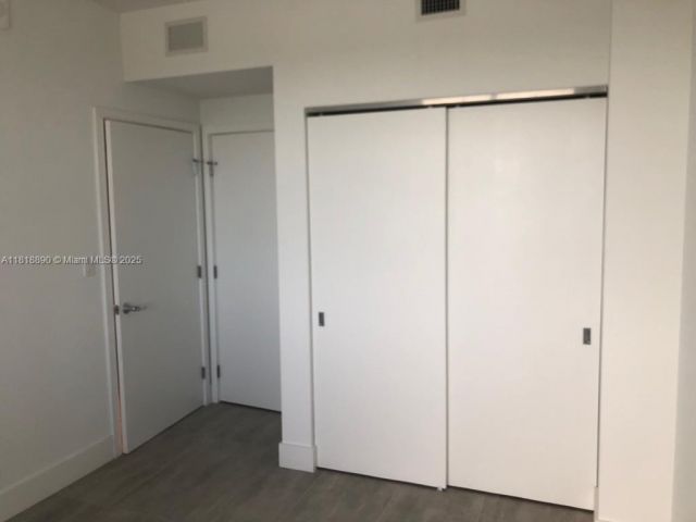 Apartment for sale  Unit #1005 - photo 7435913