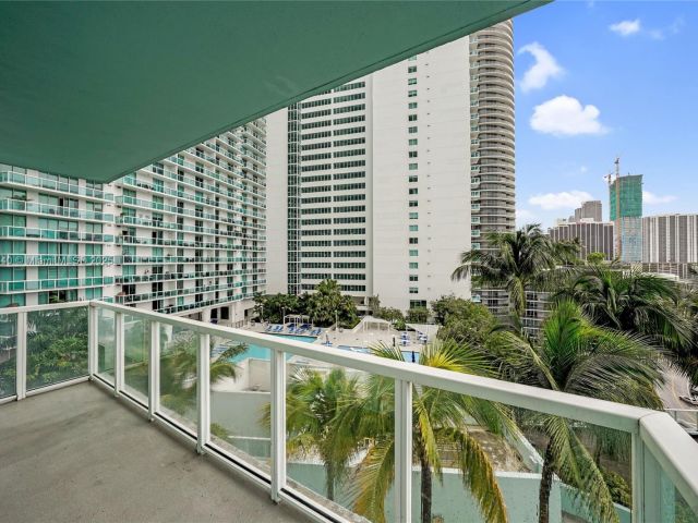 Apartment for sale  Unit #1411 - photo 6167377