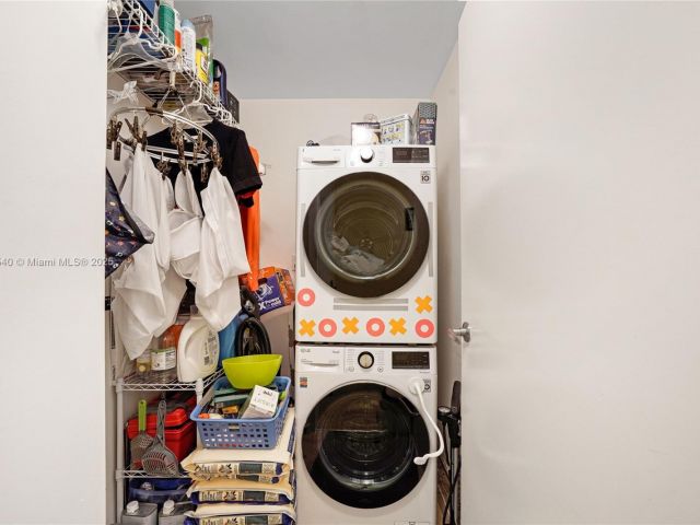 Apartment for sale  Unit #1411 - photo 6167381