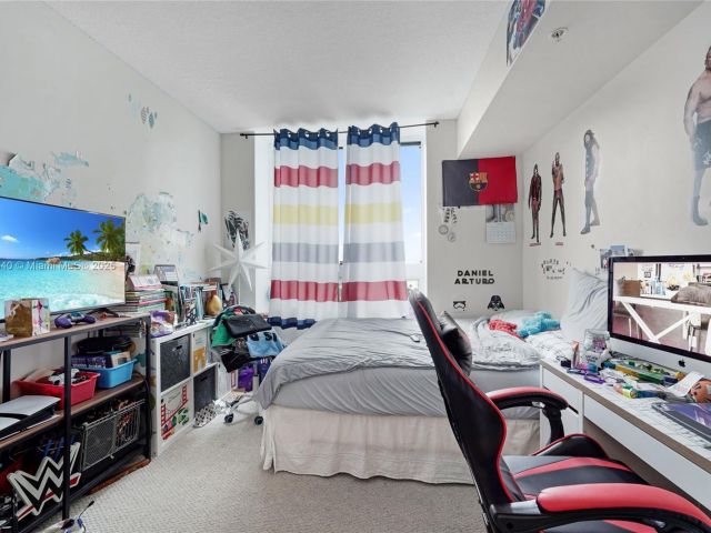 Apartment for sale  Unit #1411 - photo 6167385