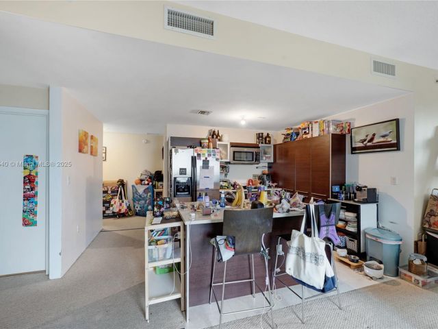 Apartment for sale  Unit #1411 - photo 6167393