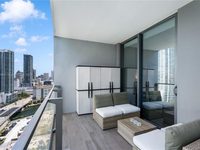 Apartment for sale  Unit #1704 - photo 6143205