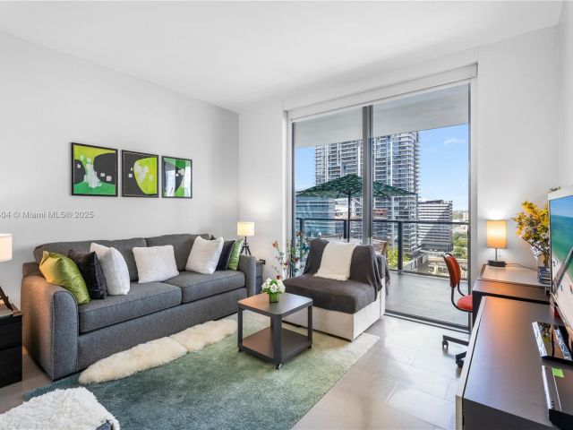 Apartment for sale  Unit #1704 - photo 6143213