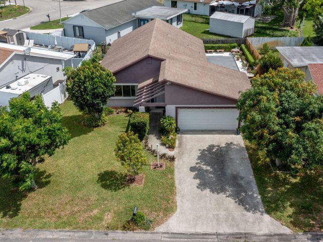 Home for sale at 3623 Walden Lane - photo 6166884