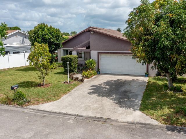 Home for sale at 3623 Walden Lane - photo 6166885