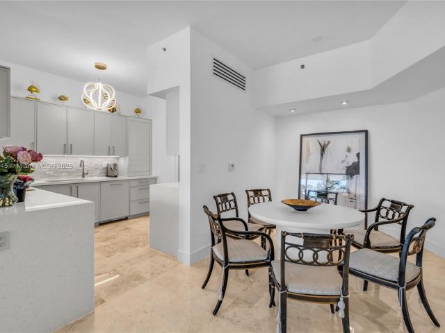 Apartment for sale  Unit #407 - photo 6219680