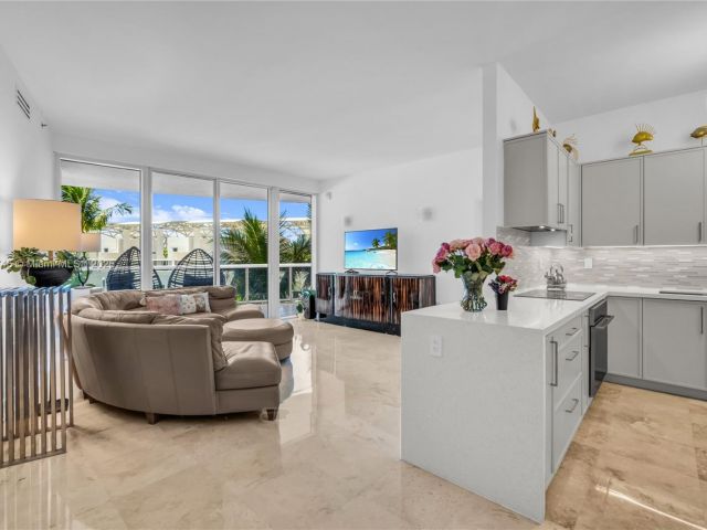 Apartment for sale  Unit #407 - photo 6219681