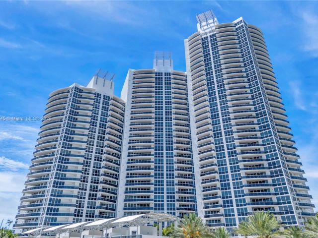 Apartment for sale  Unit #407 - photo 6219683