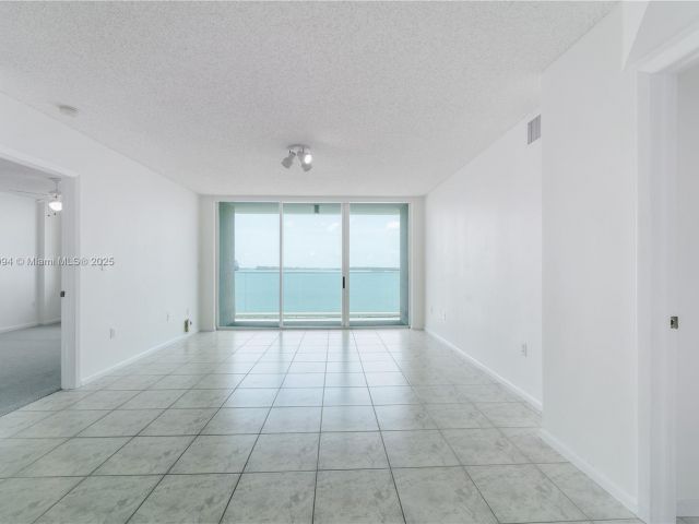 Apartment for rent  Unit #1103 - photo 6141445