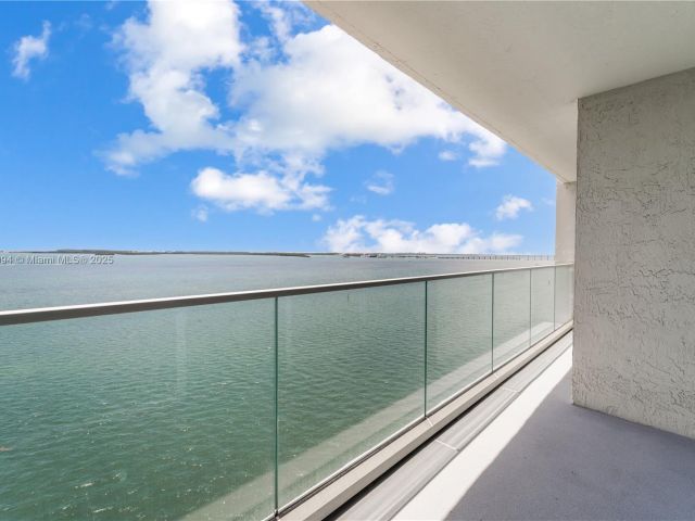 Apartment for rent  Unit #1103 - photo 6141451