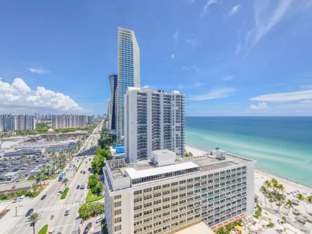 2-bedroom condo for sale in Sunny Isles Beach - 16699 Collins Ave 2107 - MondialRealty