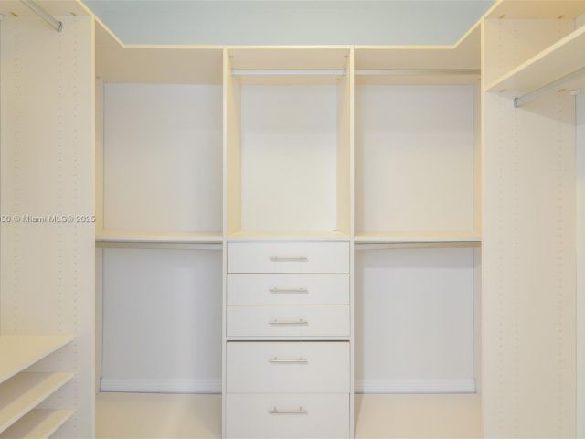 Apartment for sale  Unit #2107 - photo 6768728