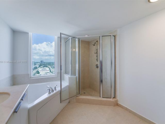 Apartment for sale  Unit #2107 - photo 6768730