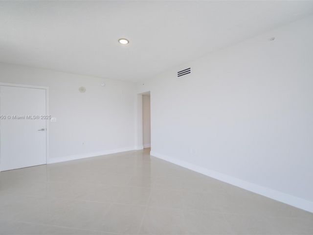 Apartment for sale  Unit #2107 - photo 6768733