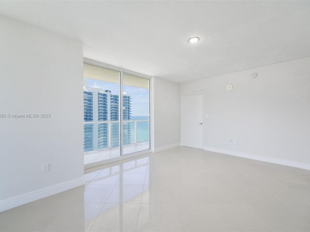 Apartment for sale  Unit #2107 - photo 6768734