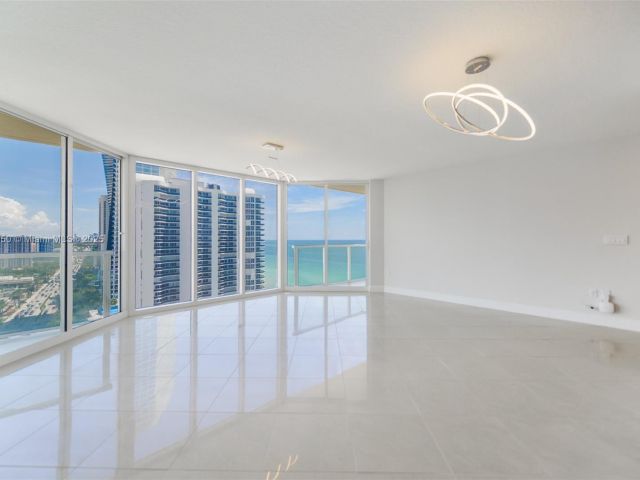 Apartment for sale  Unit #2107 - photo 6768743