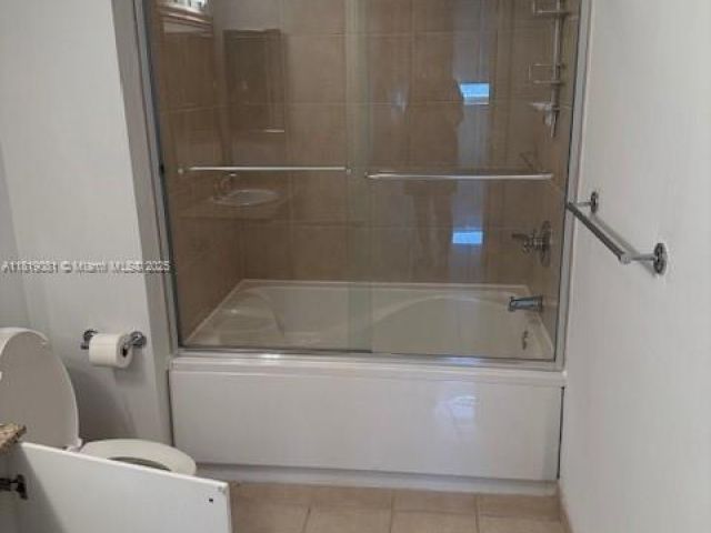 Apartment for rent  Unit #1815 - photo 6140678