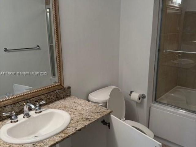 Apartment for rent  Unit #1815 - photo 6140679