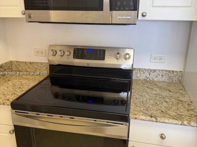 2-bedroom condo for rent in Aventura - 19501 W Country Club Dr 1815 - MondialRealty