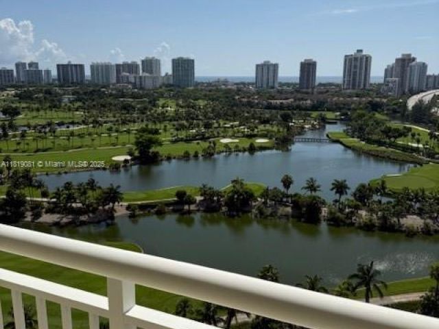 2-bedroom condo for rent in Aventura - 19501 W Country Club Dr 1815 - MondialRealty