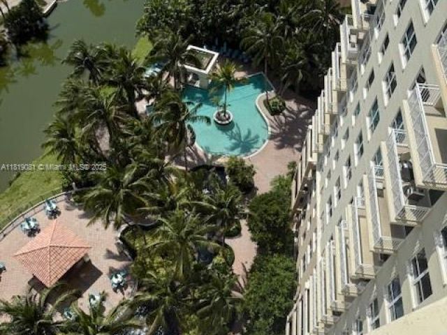 2-bedroom condo for rent in Aventura - 19501 W Country Club Dr 1815 - MondialRealty